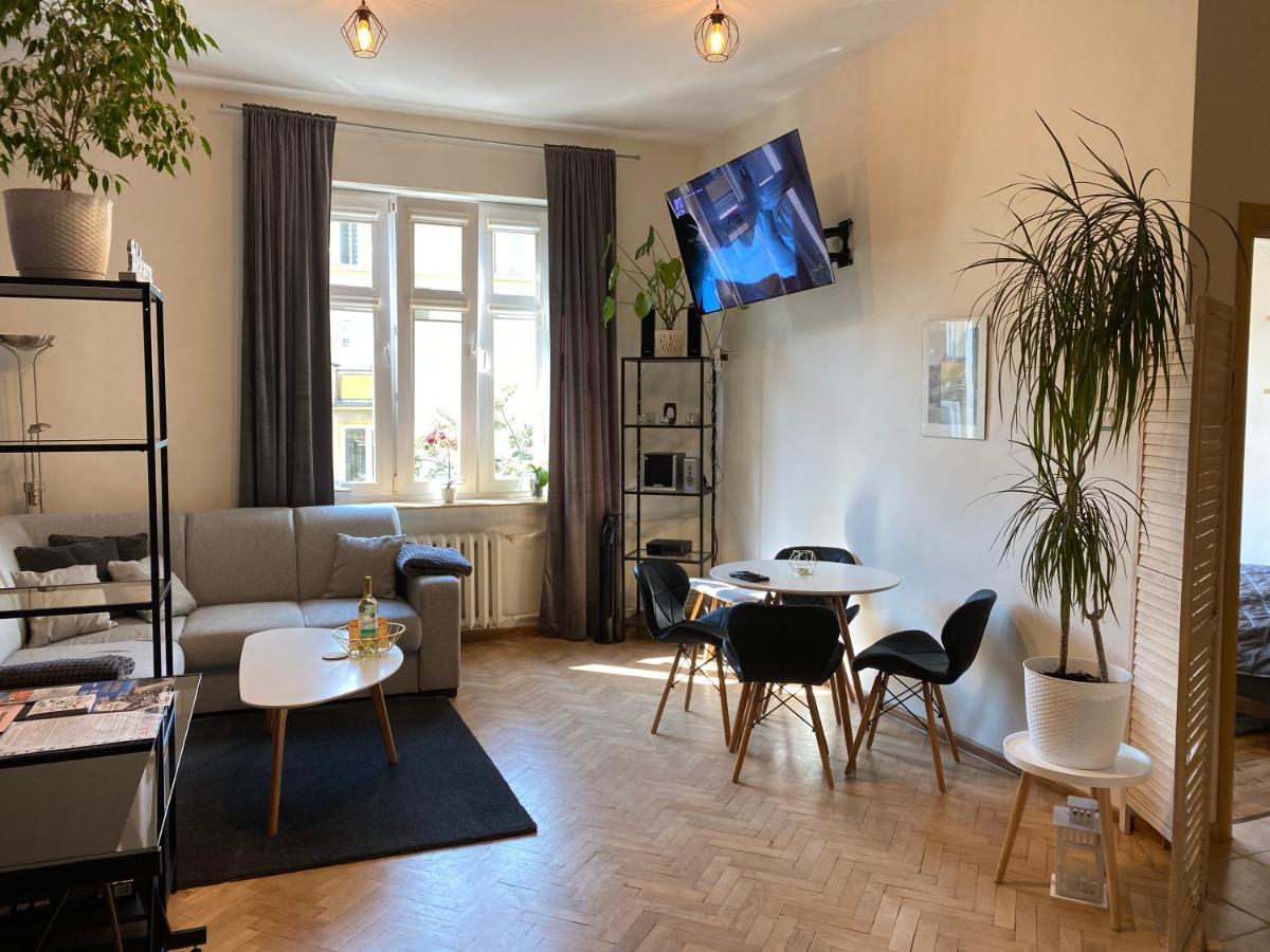 Apartament Przy Plazy W Centrum Gdyni - Prywatny Parking! 格丁尼亚 外观 照片
